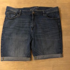 Universal Thread Jean Shorts